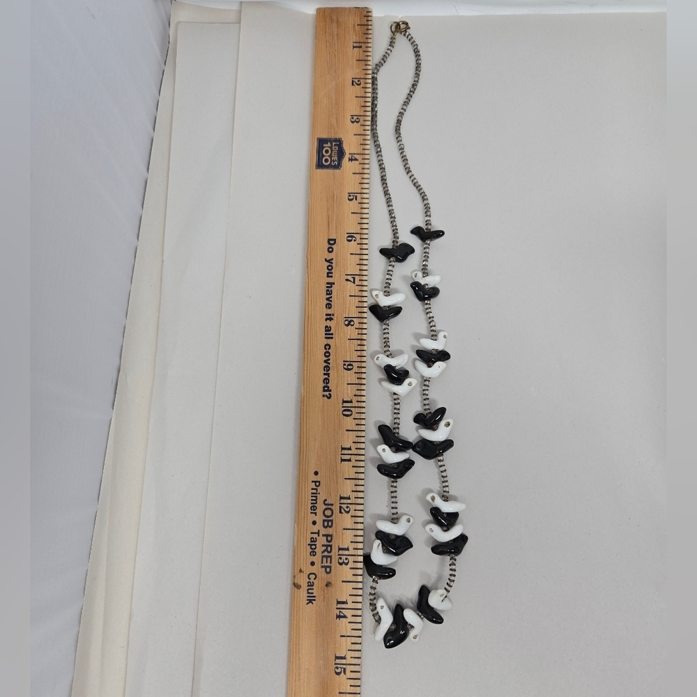 Black & White Ceramic Fetish Birds Beaded Necklace Pierced Earrings Set Vintage - Picture 10 of 12